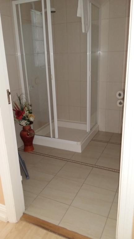 Abacus Guesthouse Galway Bagian luar foto
